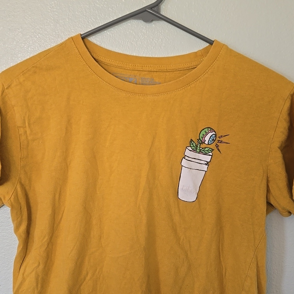 Dikotomy | Yellow Short Sleeve Tee Size Small